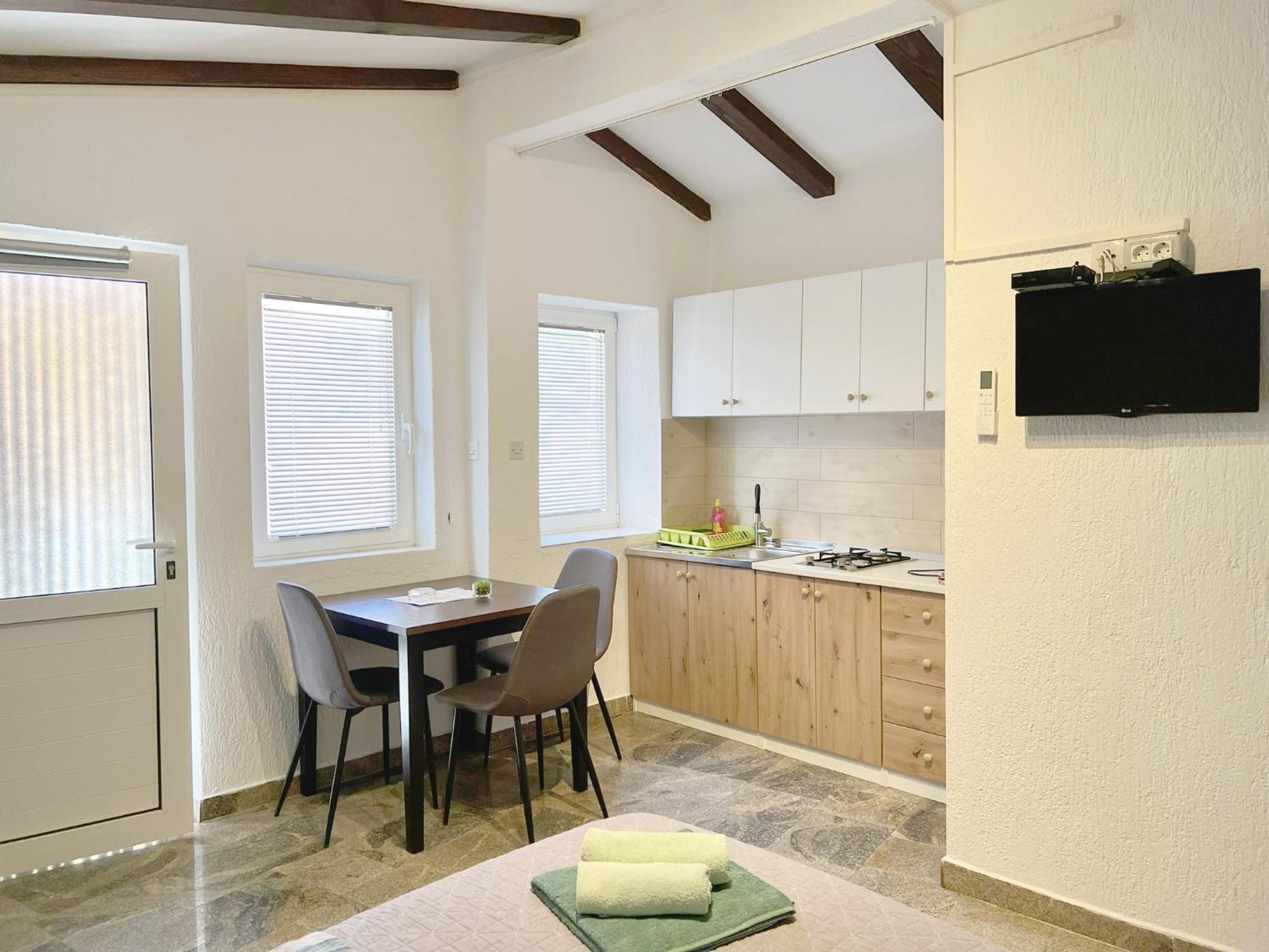 Apartments Ares Rovinj Exterior photo