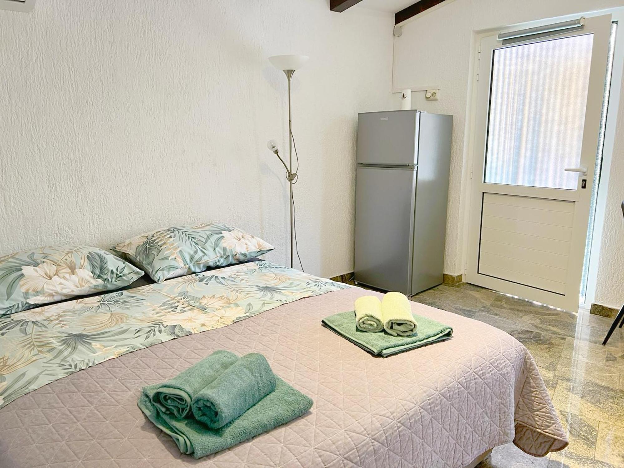 Apartments Ares Rovinj Exterior photo